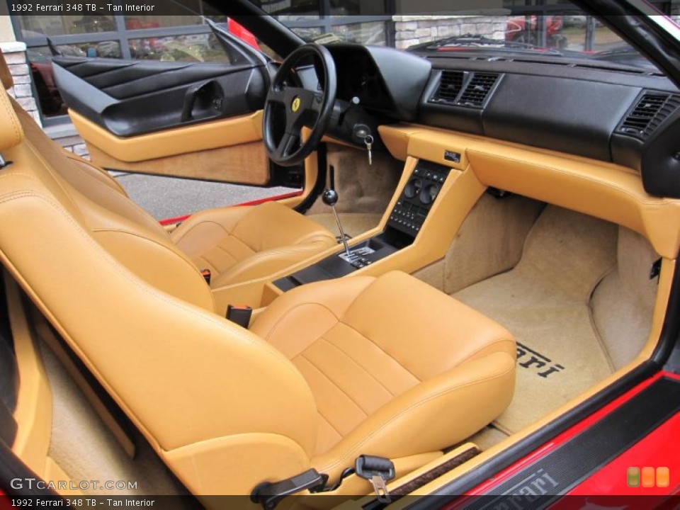 Tan Interior Photo for the 1992 Ferrari 348 TB #48032201