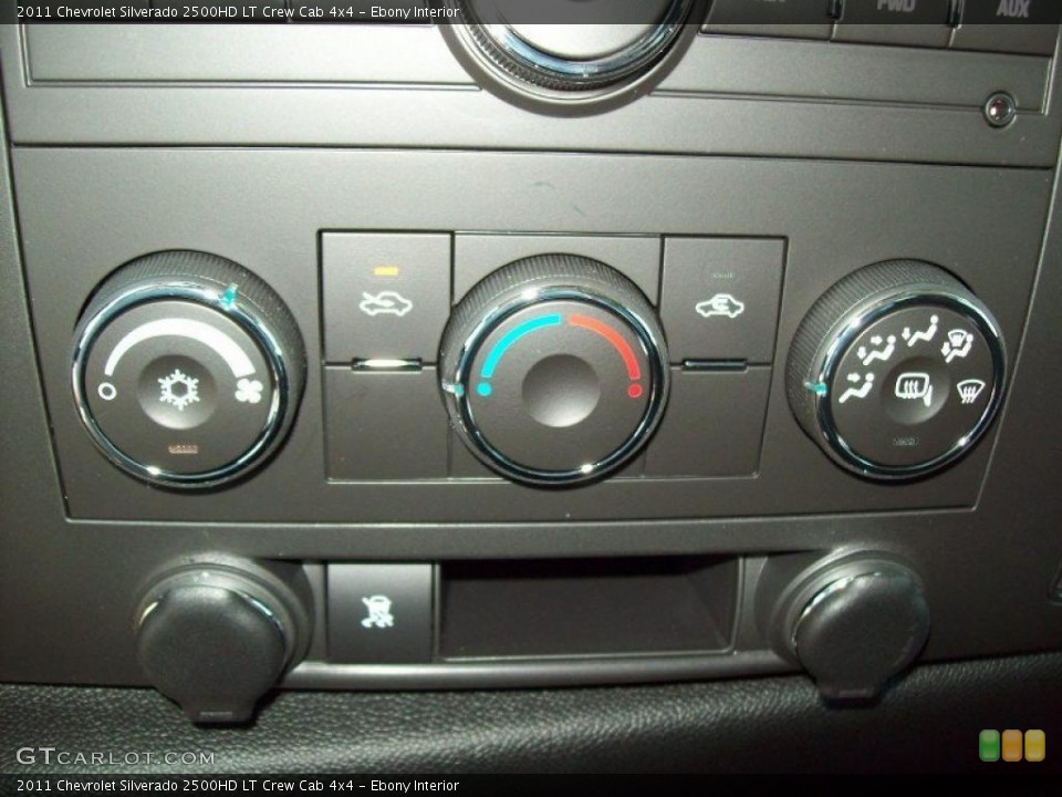 Ebony Interior Controls for the 2011 Chevrolet Silverado 2500HD LT Crew Cab 4x4 #48032891
