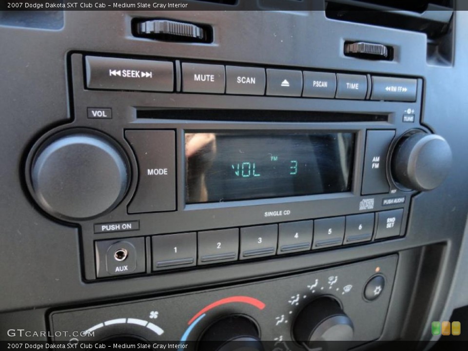 Medium Slate Gray Interior Controls for the 2007 Dodge Dakota SXT Club Cab #48033992