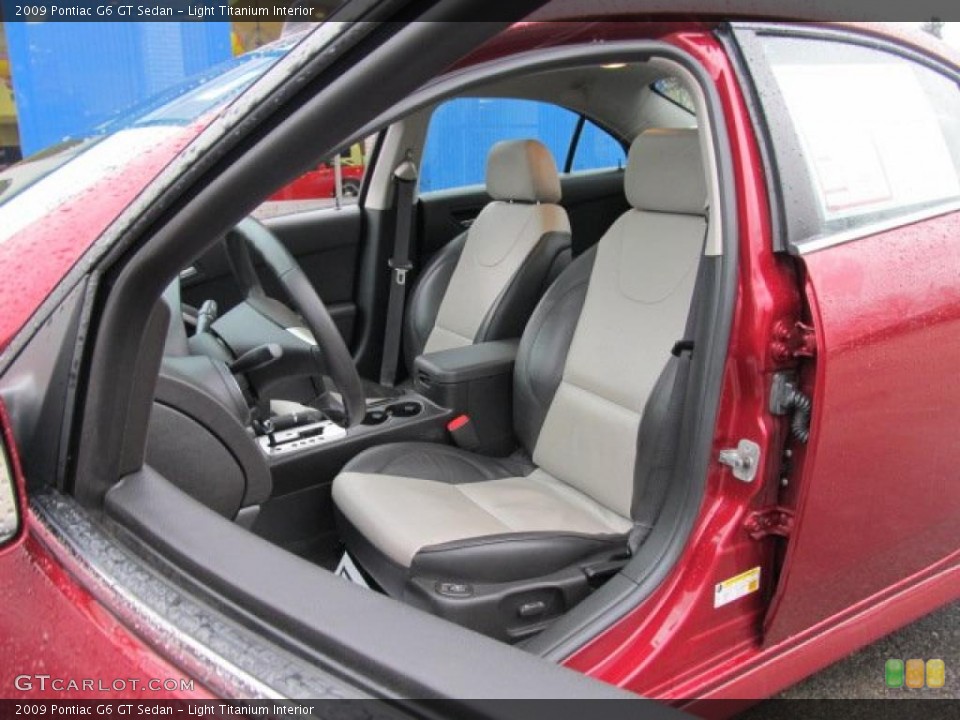 Light Titanium Interior Photo for the 2009 Pontiac G6 GT Sedan #48036947