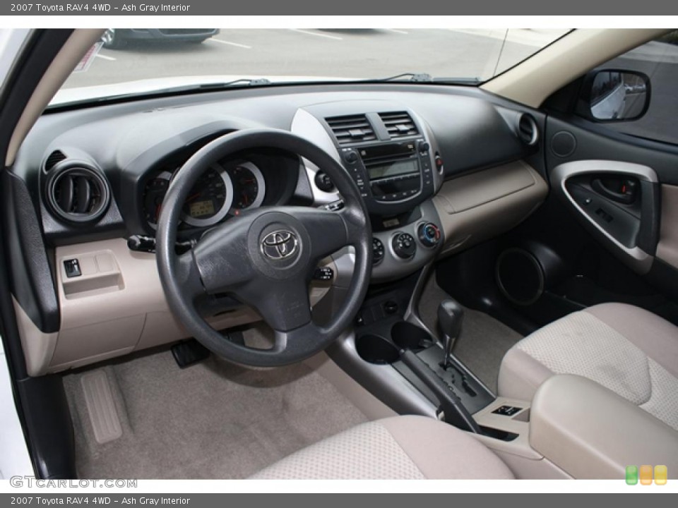 Ash Gray Interior Photo for the 2007 Toyota RAV4 4WD #48048386