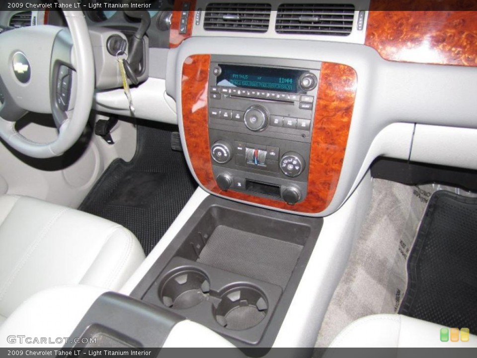 Light Titanium Interior Controls for the 2009 Chevrolet Tahoe LT #48057209