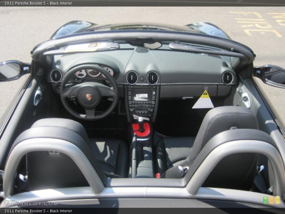 Black Interior Photo for the 2011 Porsche Boxster S #48067181