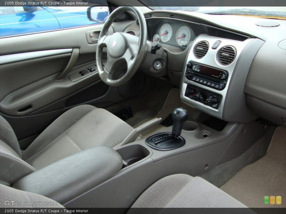 Taupe Interior Photo for the 2005 Dodge Stratus R/T Coupe #48069197