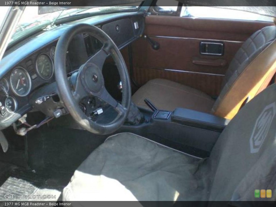 Beige Interior Photo for the 1977 MG MGB Roadster #48073127