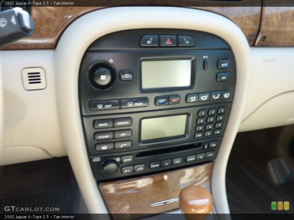 Tan Interior Controls for the 2002 Jaguar X-Type 2.5 #48079623