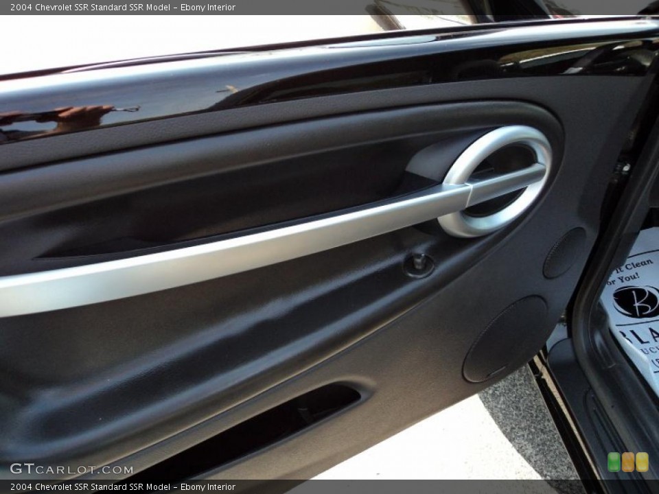 Ebony Interior Door Panel for the 2004 Chevrolet SSR  #48079988