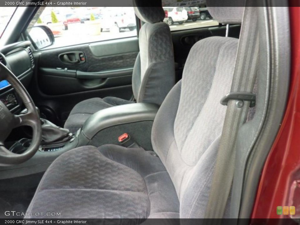 Graphite Interior Photo for the 2000 GMC Jimmy SLE 4x4 #48081243