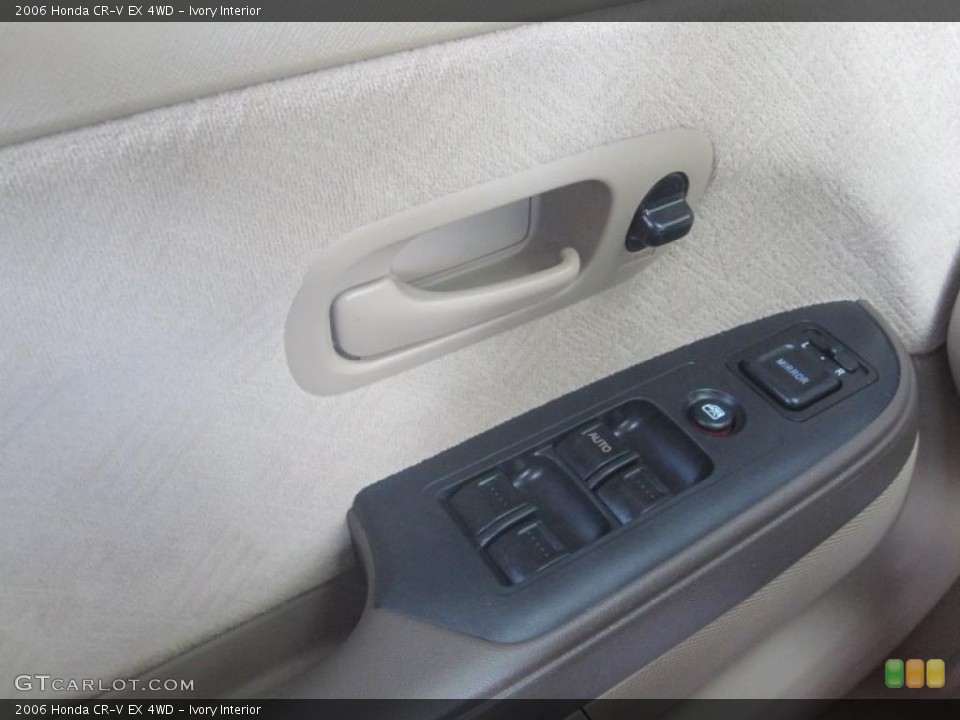 Ivory Interior Controls for the 2006 Honda CR-V EX 4WD #48089055