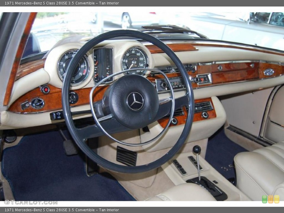 Tan Interior Photo for the 1971 Mercedes-Benz S Class 280SE 3.5 Convertible #48096172