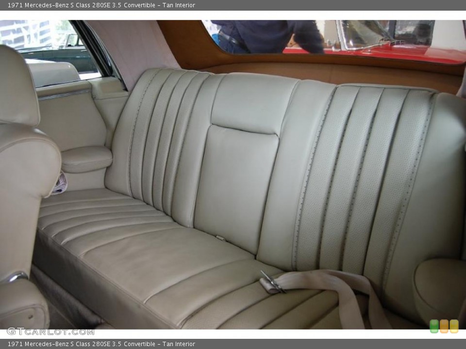 Tan Interior Photo for the 1971 Mercedes-Benz S Class 280SE 3.5 Convertible #48096184