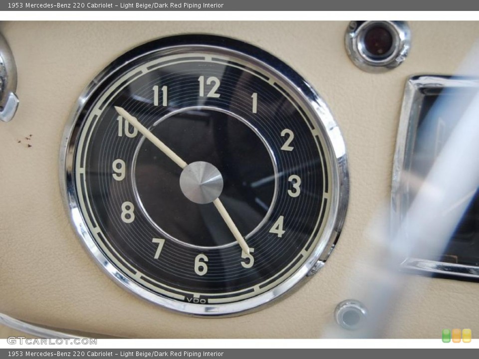 Light Beige/Dark Red Piping Interior Gauges for the 1953 Mercedes-Benz 220 Cabriolet #48096499