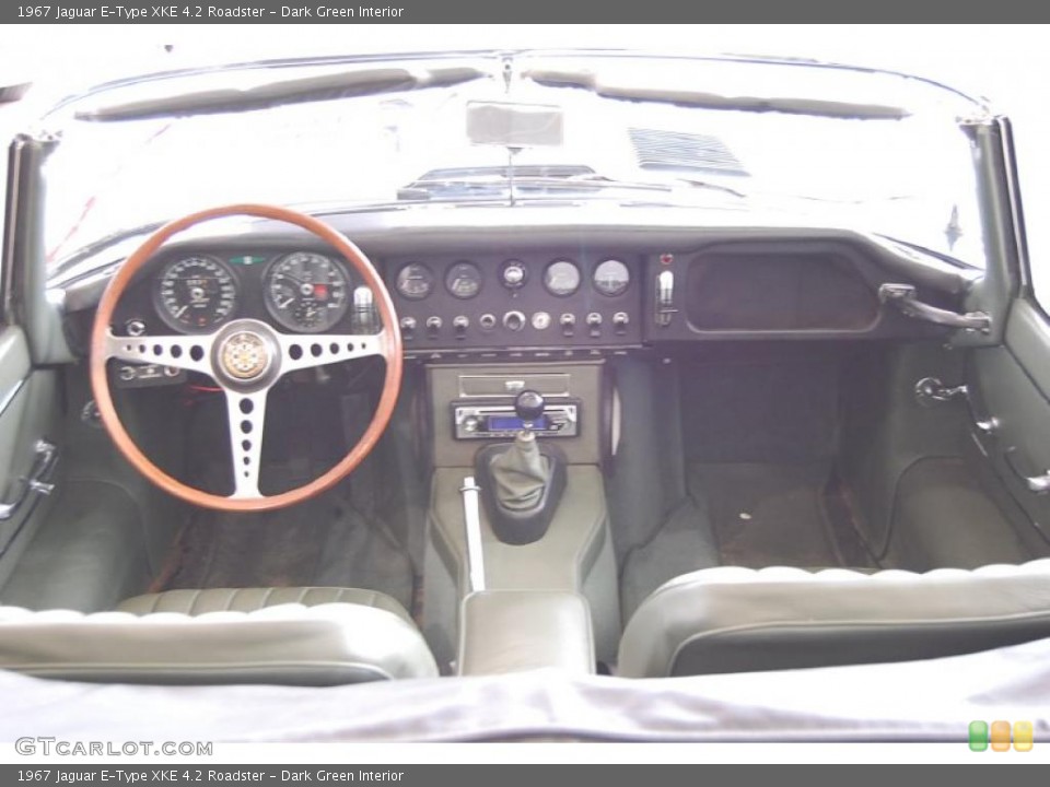 Dark Green Interior Dashboard for the 1967 Jaguar E-Type XKE 4.2 Roadster #48096628