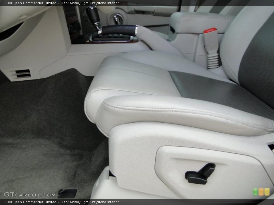 Dark Khaki/Light Graystone Interior Photo for the 2008 Jeep Commander Limited #48106290