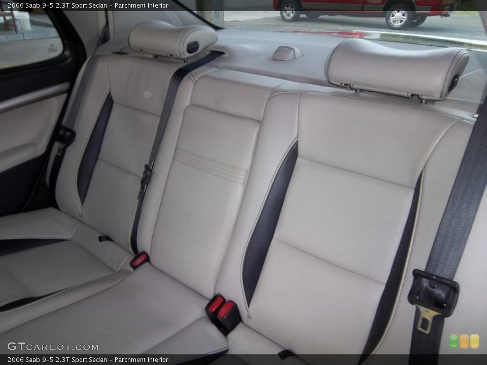 Parchment Interior Photo for the 2006 Saab 9-5 2.3T Sport Sedan #48106374