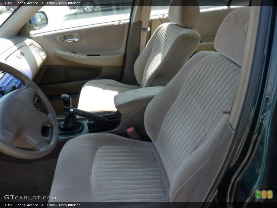Ivory Interior Photo for the 1998 Honda Accord LX Sedan #48115203