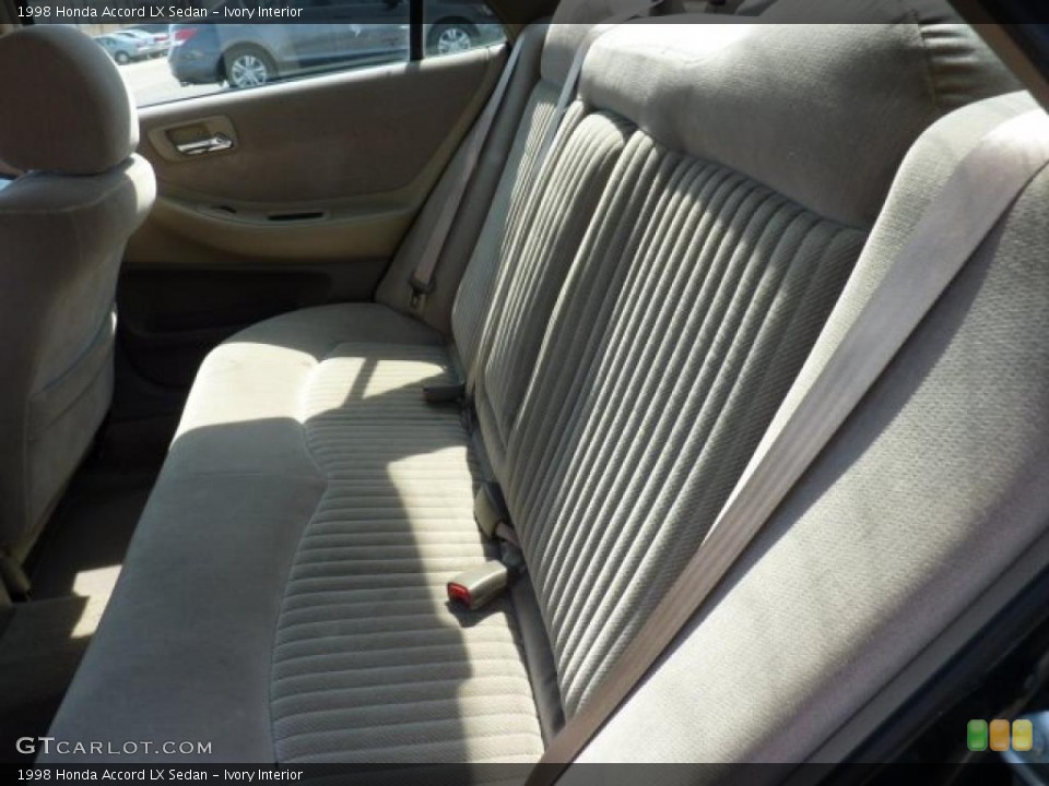 Ivory Interior Photo for the 1998 Honda Accord LX Sedan #48115218