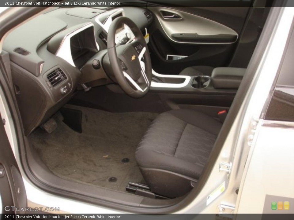 Jet Black/Ceramic White Interior Photo for the 2011 Chevrolet Volt Hatchback #48135125
