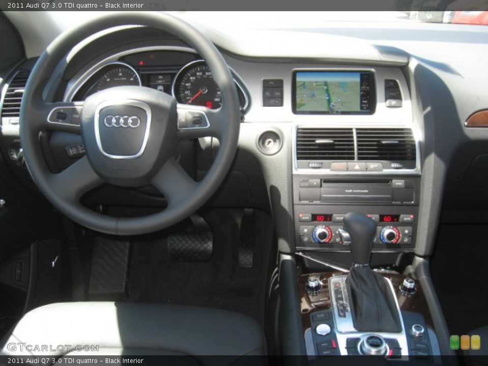 Black Interior Dashboard for the 2011 Audi Q7 3.0 TDI quattro #48145980