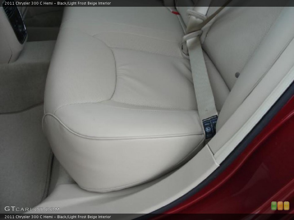 Black/Light Frost Beige Interior Photo for the 2011 Chrysler 300 C Hemi #48148100
