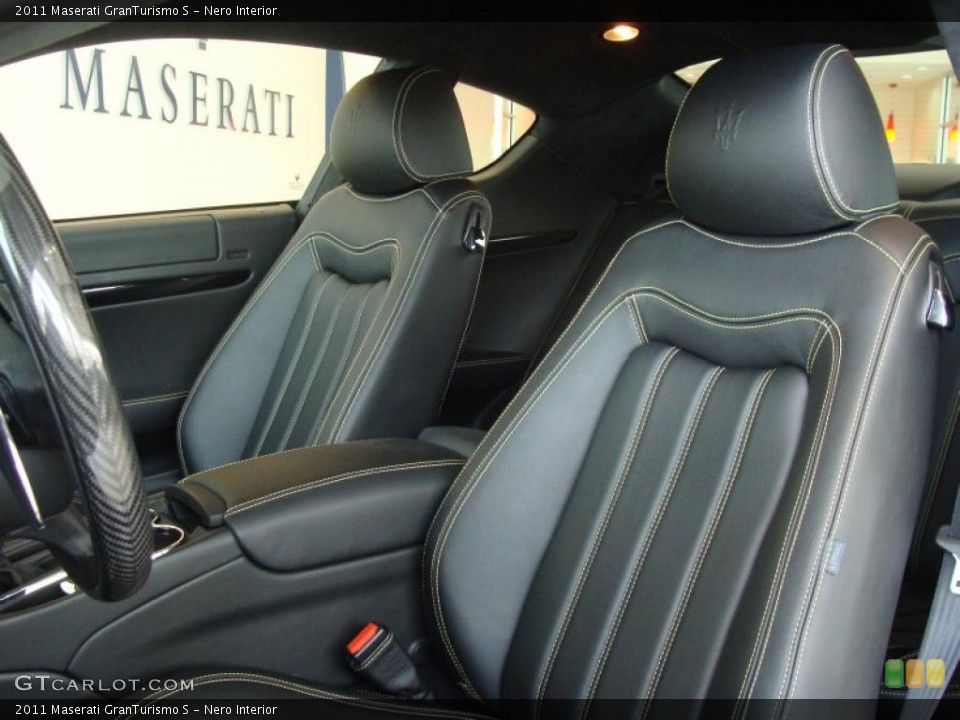 Nero Interior Photo for the 2011 Maserati GranTurismo S #48150977