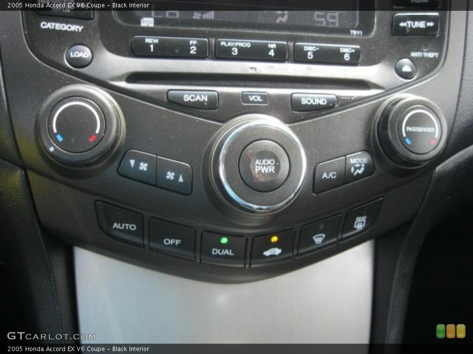 Black Interior Controls for the 2005 Honda Accord EX V6 Coupe #48163052