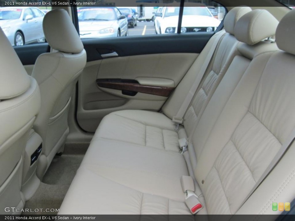Ivory Interior Photo for the 2011 Honda Accord EX-L V6 Sedan #48166331