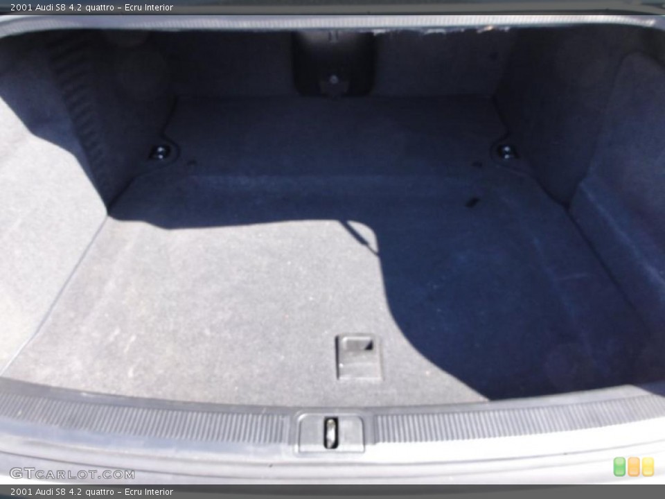 Ecru Interior Trunk for the 2001 Audi S8 4.2 quattro #48169829