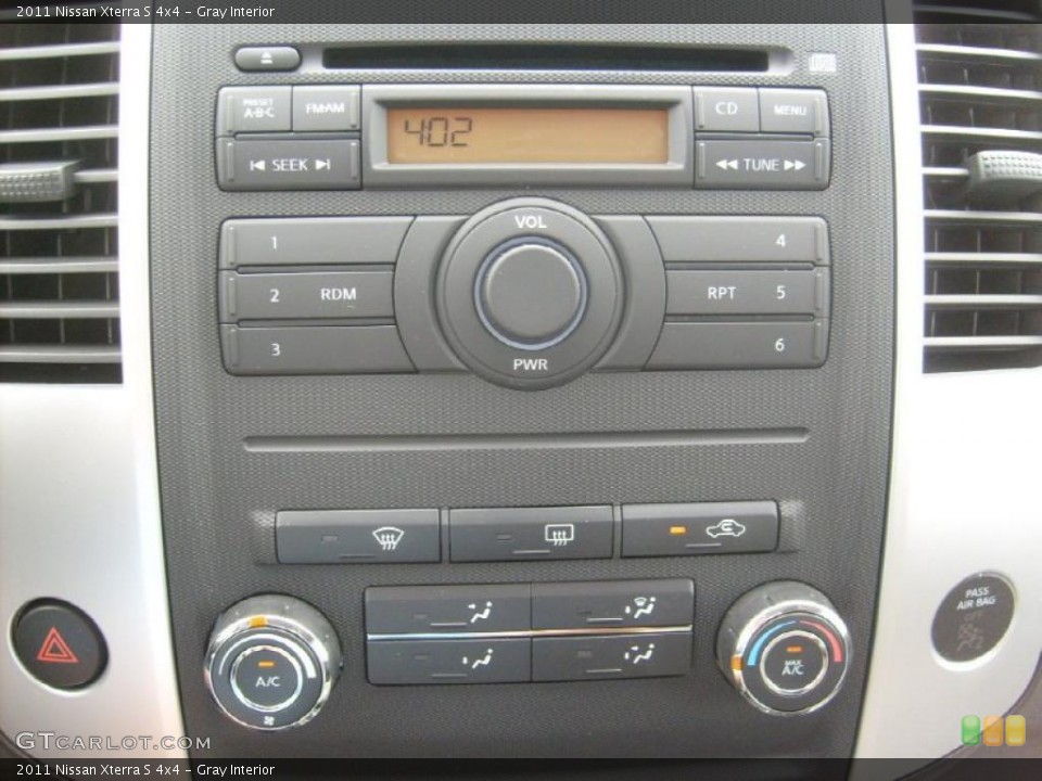 Gray Interior Controls for the 2011 Nissan Xterra S 4x4 #48169874