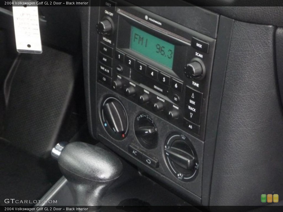 Black Interior Controls for the 2004 Volkswagen Golf GL 2 Door #48171617