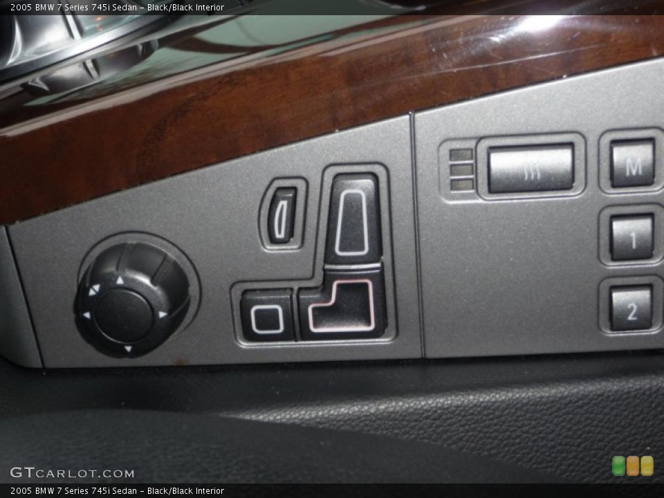 Black/Black Interior Controls for the 2005 BMW 7 Series 745i Sedan #48171818