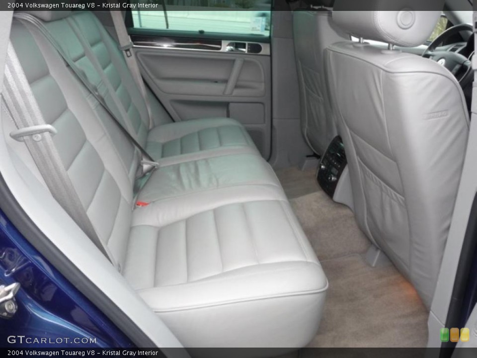 Kristal Gray Interior Photo for the 2004 Volkswagen Touareg V8 #48172679