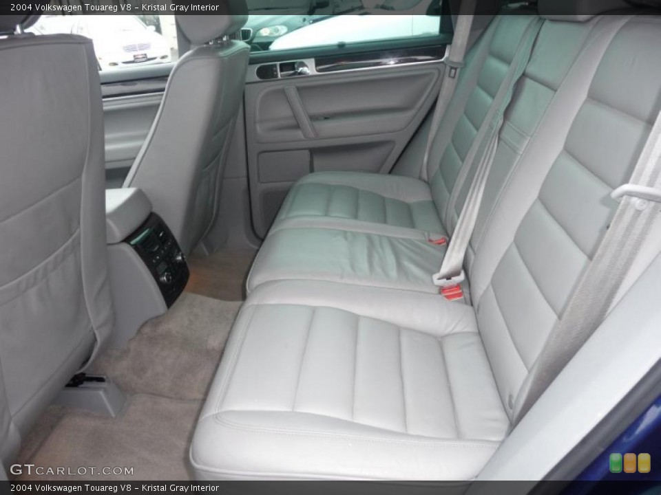 Kristal Gray Interior Photo for the 2004 Volkswagen Touareg V8 #48172691
