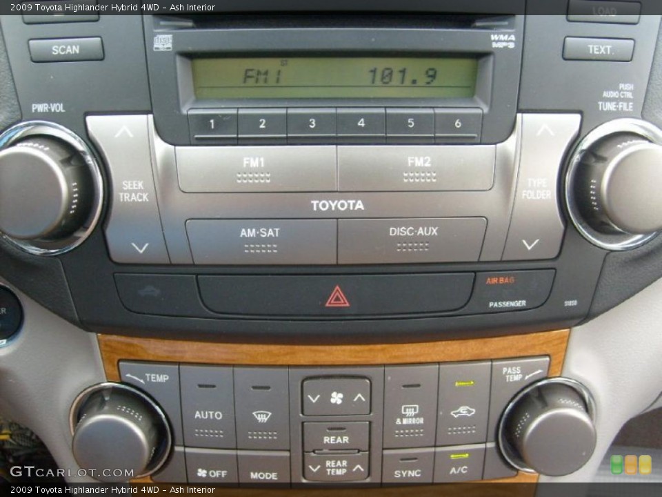 Ash Interior Controls for the 2009 Toyota Highlander Hybrid 4WD #48174473