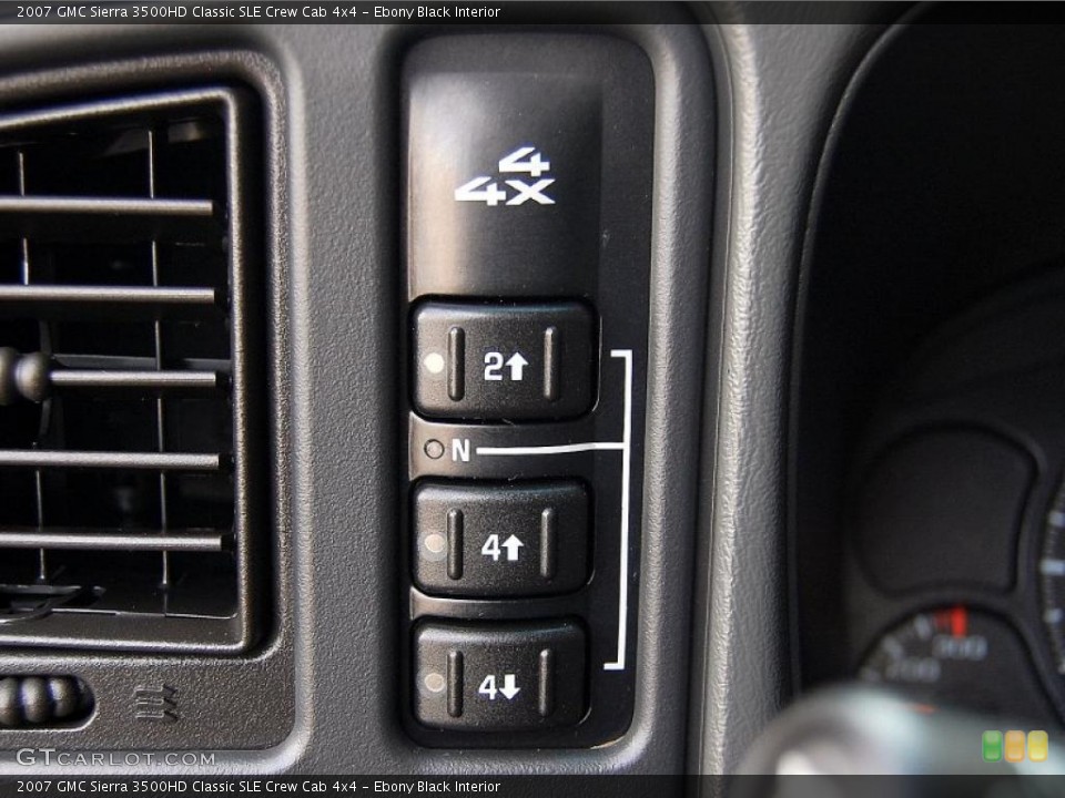 Ebony Black Interior Controls for the 2007 GMC Sierra 3500HD Classic SLE Crew Cab 4x4 #48175412