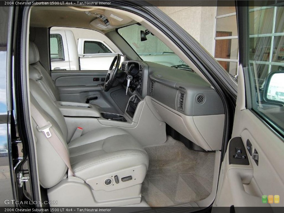 Tan/Neutral Interior Photo for the 2004 Chevrolet Suburban 1500 LT 4x4 #48175904