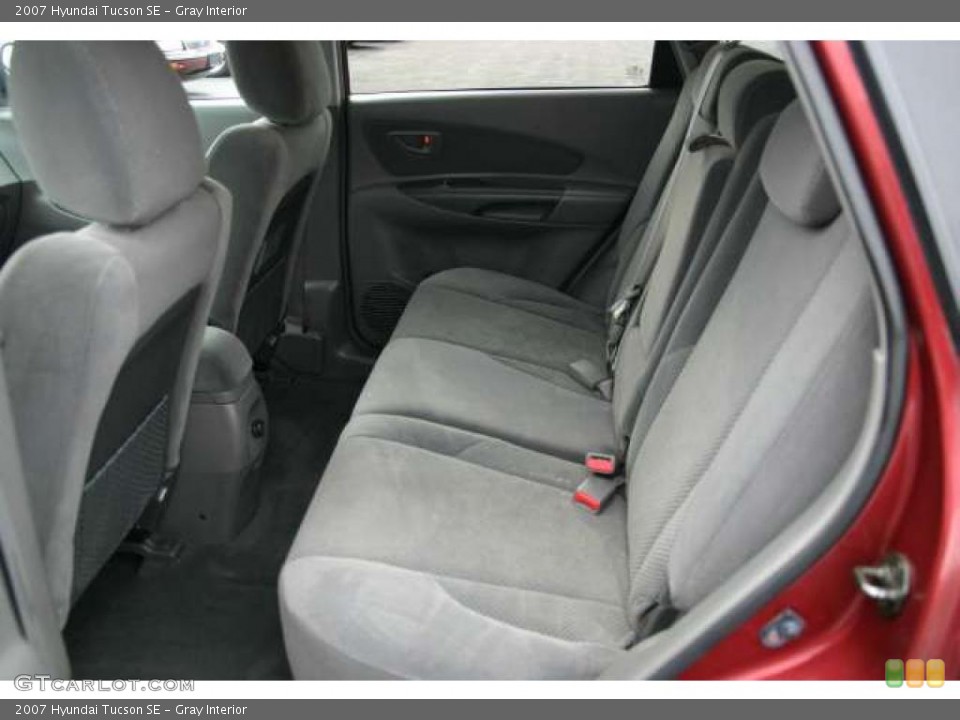 Gray Interior Photo for the 2007 Hyundai Tucson SE #48178766