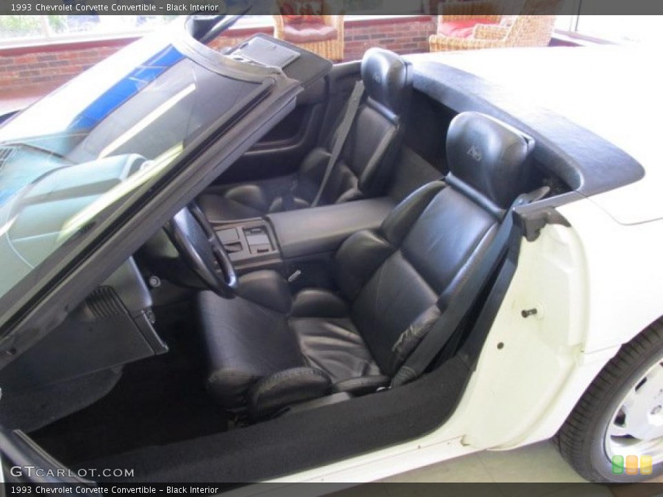 Black Interior Photo for the 1993 Chevrolet Corvette Convertible #48182030