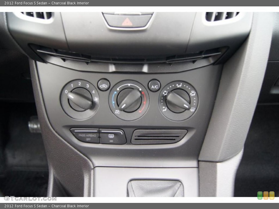Charcoal Black Interior Controls for the 2012 Ford Focus S Sedan #48187141