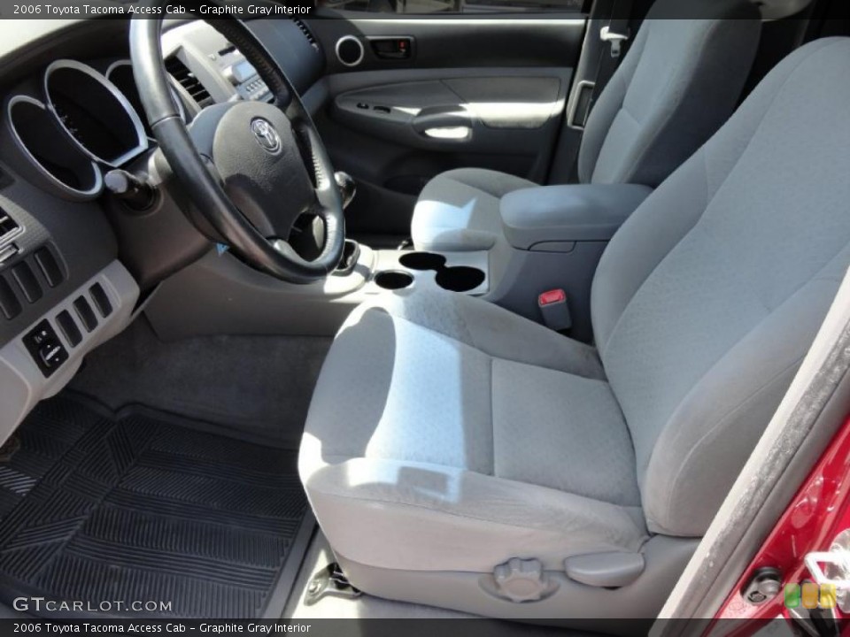 Graphite Gray Interior Photo for the 2006 Toyota Tacoma Access Cab #48190166