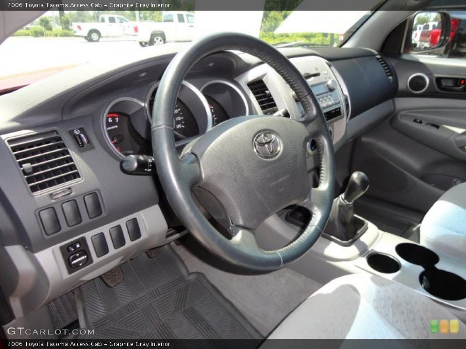 Graphite Gray Interior Photo for the 2006 Toyota Tacoma Access Cab #48190180