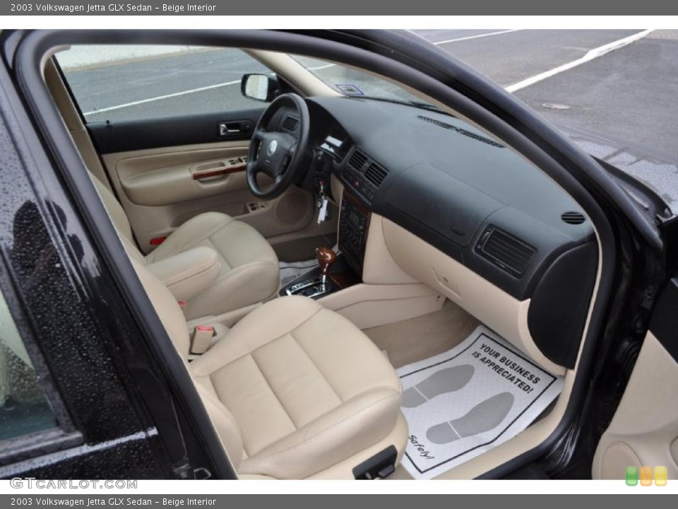 Beige Interior Photo for the 2003 Volkswagen Jetta GLX Sedan #48198502