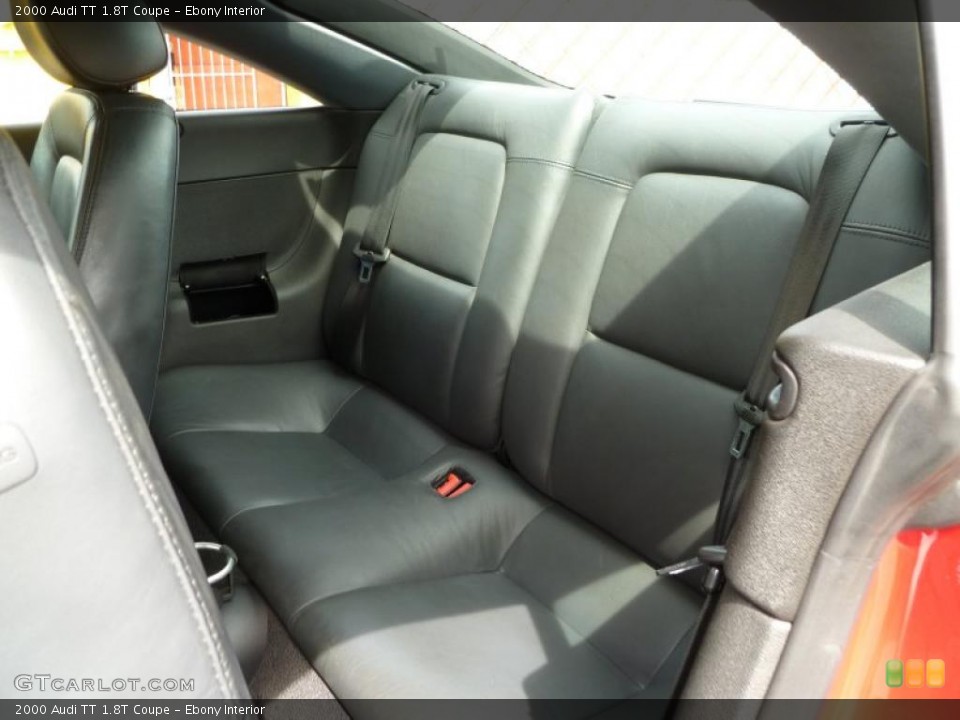 Ebony Interior Photo for the 2000 Audi TT 1.8T Coupe #48199954