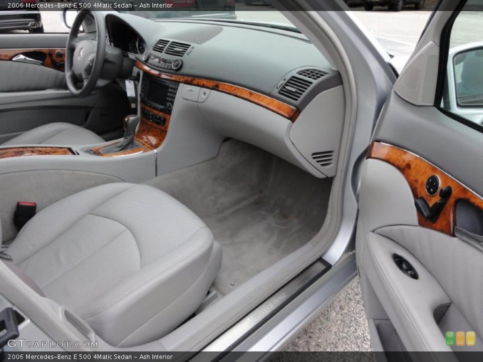 Ash Interior Photo for the 2006 Mercedes-Benz E 500 4Matic Sedan #48208903