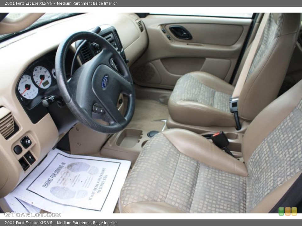 Medium Parchment Beige Interior Photo for the 2001 Ford Escape XLS V6 #48212719