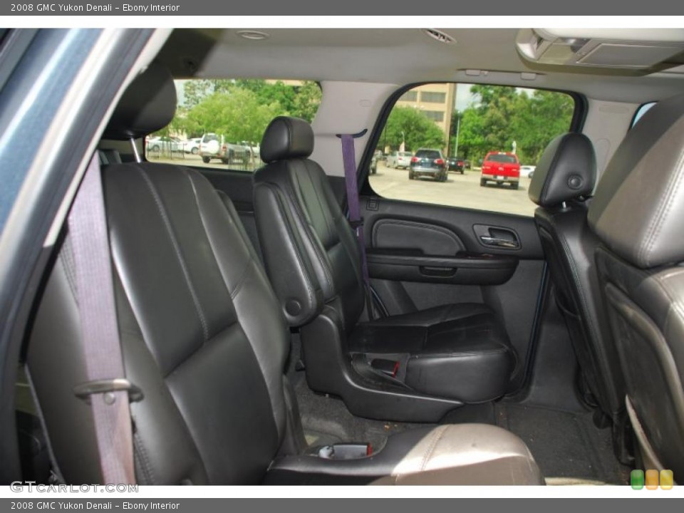 Ebony Interior Photo for the 2008 GMC Yukon Denali #48214511