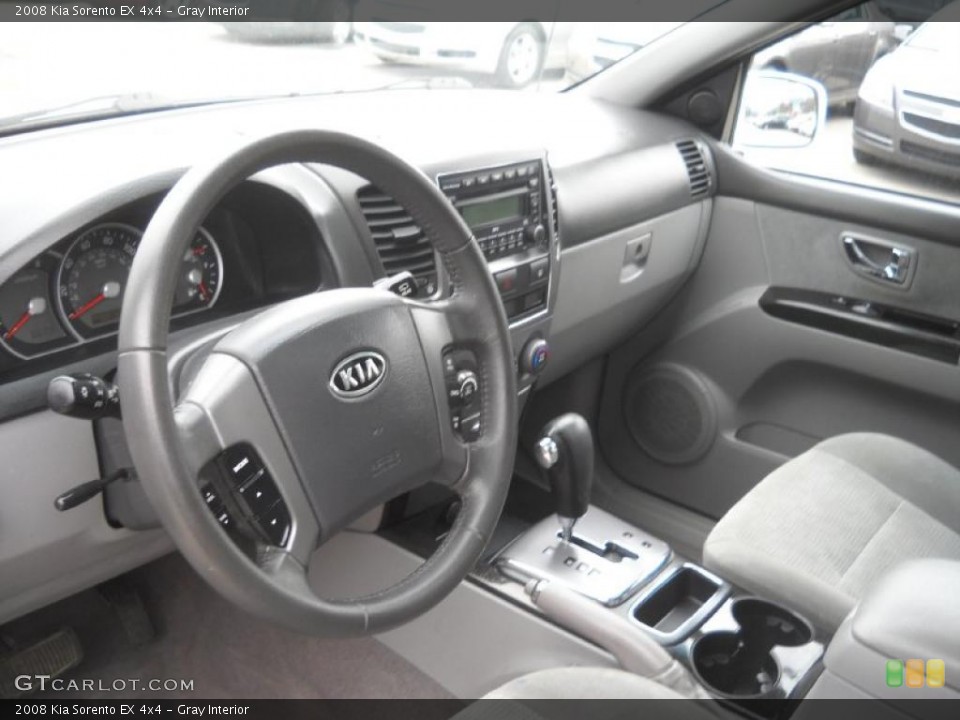 Gray Interior Photo for the 2008 Kia Sorento EX 4x4 #48227774