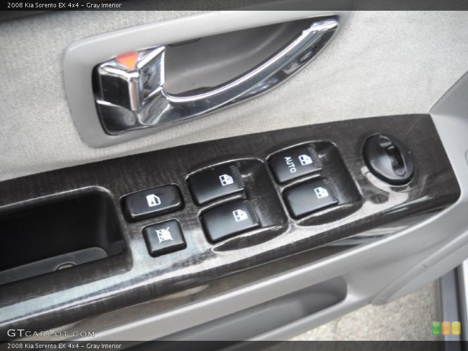 Gray Interior Controls for the 2008 Kia Sorento EX 4x4 #48227870