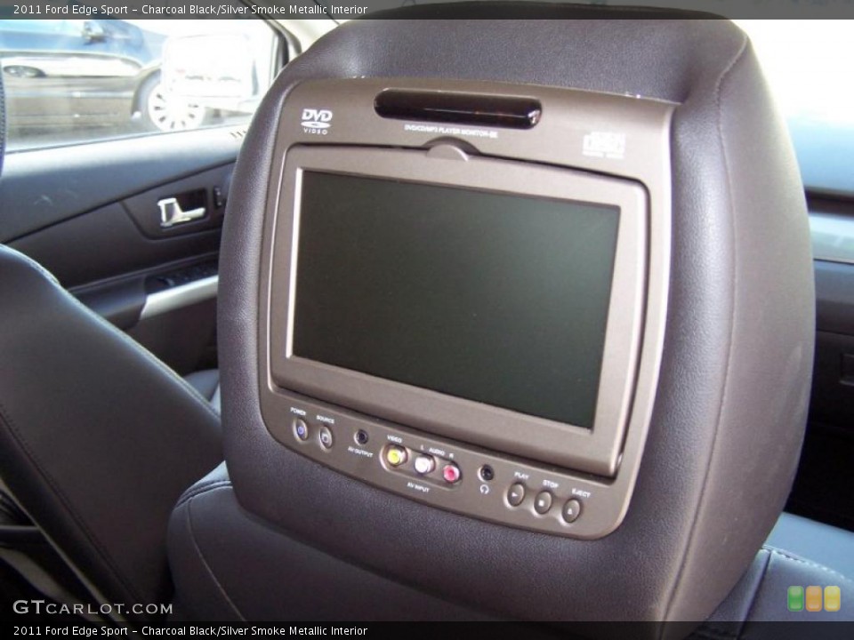 Charcoal Black/Silver Smoke Metallic Interior Controls for the 2011 Ford Edge Sport #48227912