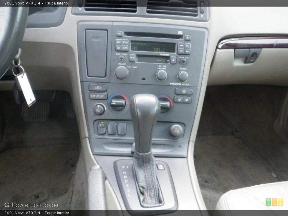 Taupe Interior Transmission for the 2001 Volvo V70 2.4 #48230606